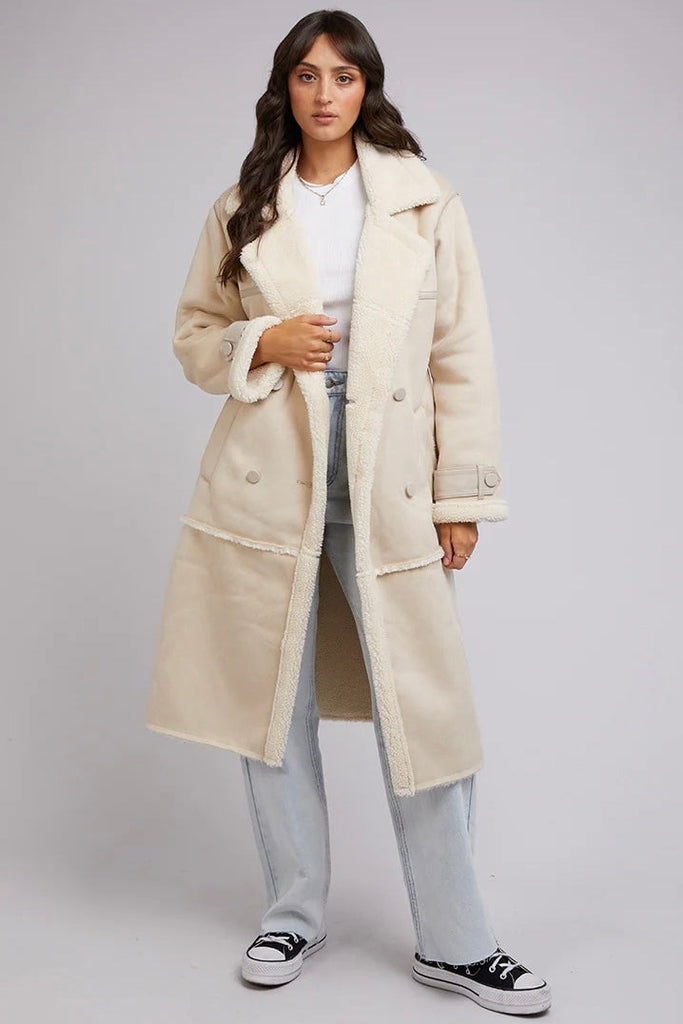 ALL ABOUT EVE Mia Sherpa Coat Natural