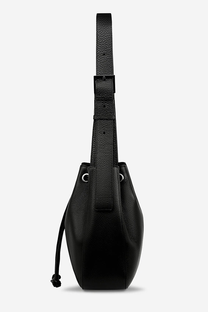 STATUS ANXIETY Seclusion Bag Black